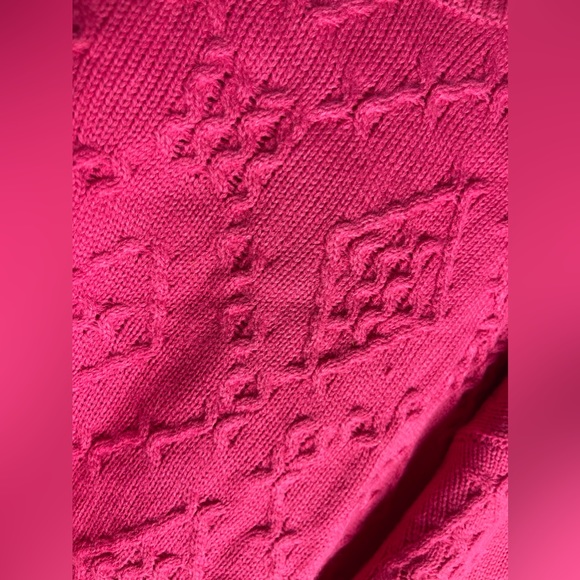 Women’s XL Pink mock neck stitched design with black and white detail sweater - Picture 3 of 5